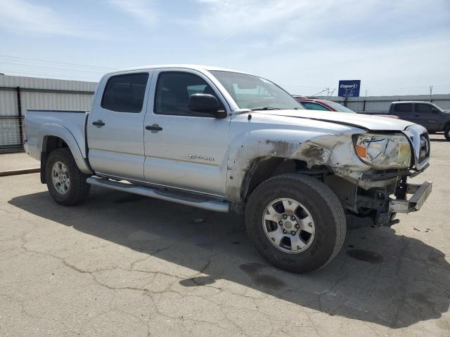 5TEJU62N97Z375593 - 2007 TOYOTA TACOMA DOUBLE CAB PRERUNNER SILVER photo 4