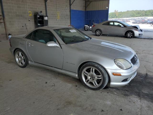 WDBKK66F63F286227 - 2003 MERCEDES-BENZ SLK 32 AMG KOMPRESSOR SILVER photo 4