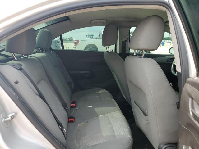 1G1JB5SH8J4124583 - 2018 CHEVROLET SONIC LS SILVER photo 10