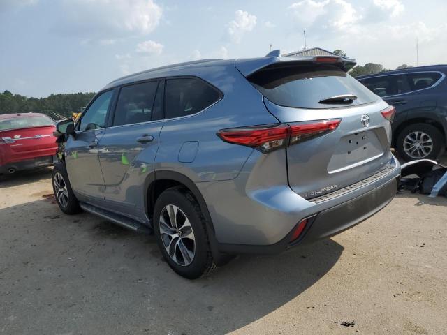 5TDGZRAH6NS141365 - 2022 TOYOTA HIGHLANDER XLE Boz foto 2