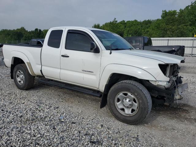 5TFTX4GN2DX023455 - 2013 TOYOTA TACOMA PRERUNNER ACCESS CAB WHITE photo 4