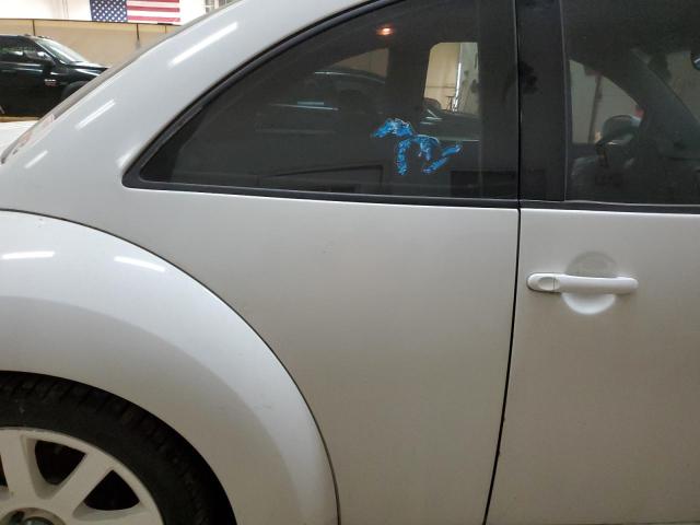 3VWPW3AG9AM011178 - 2010 VOLKSWAGEN NEW BEETLE Weiß Foto 10