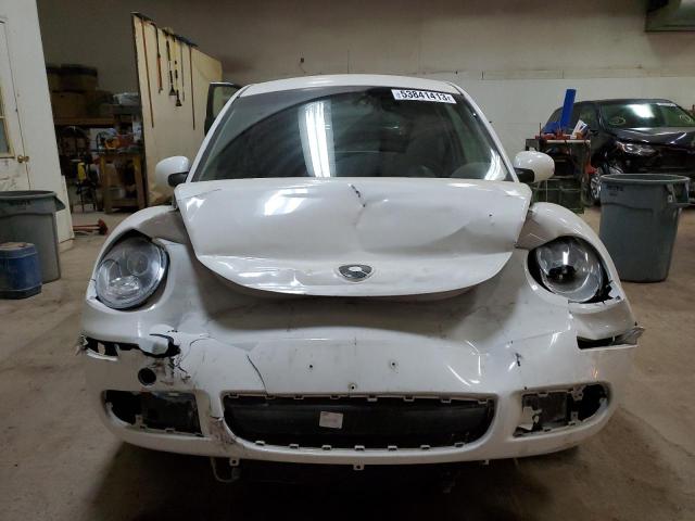 3VWPW3AG9AM011178 - 2010 VOLKSWAGEN NEW BEETLE WHITE photo 5