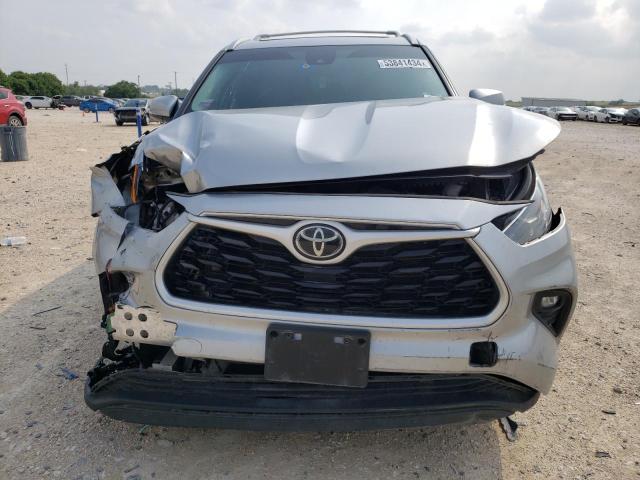 5TDGZRBH7NS227069 - 2022 TOYOTA HIGHLANDER XLE Gümüş foto 5