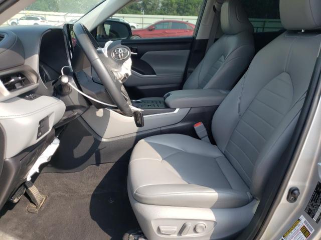 5TDGZRBH7NS227069 - 2022 TOYOTA HIGHLANDER XLE Gümüş foto 7
