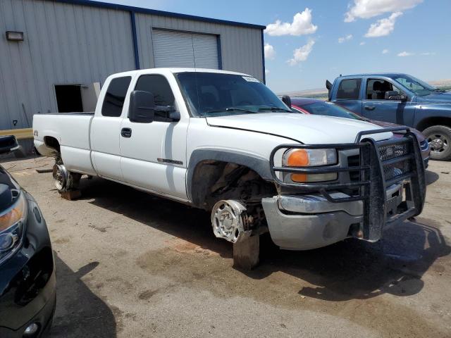 1GTHK29U57E122851 - 2007 GMC SIERRA K2500 HEAVY DUTY WHITE photo 4