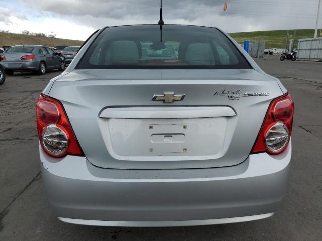 1G1JB5SH7D4167901 - 2013 CHEVROLET SONIC LS Gümüş foto 6