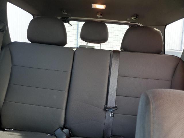 1FMCU0D7XCKB01317 - 2012 FORD ESCAPE XLT SILVER photo 10