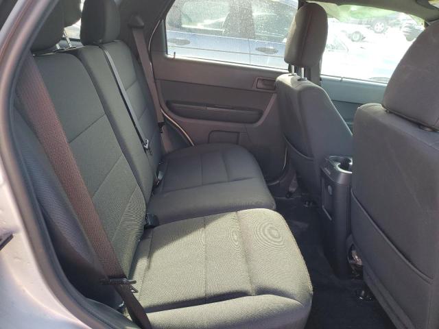 1FMCU0D7XCKB01317 - 2012 FORD ESCAPE XLT SILVER photo 11