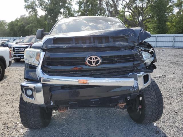 5TFAW5F14EX373766 - 2014 TOYOTA TUNDRA CREWMAX PLATINUM 黑色 照片 5