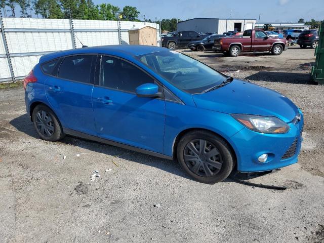 1FAHP3K29CL166931 - 2012 FORD FOCUS SE BLUE photo 4