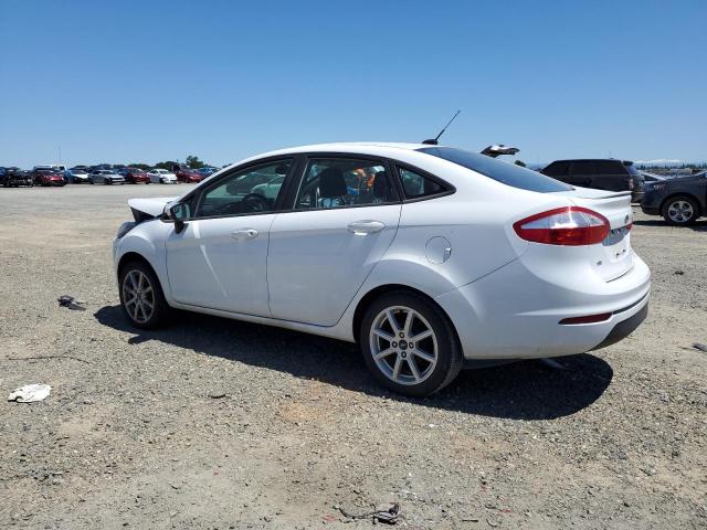 3FADP4BJ3KM143377 - 2019 FORD FIESTA SE WHITE photo 2