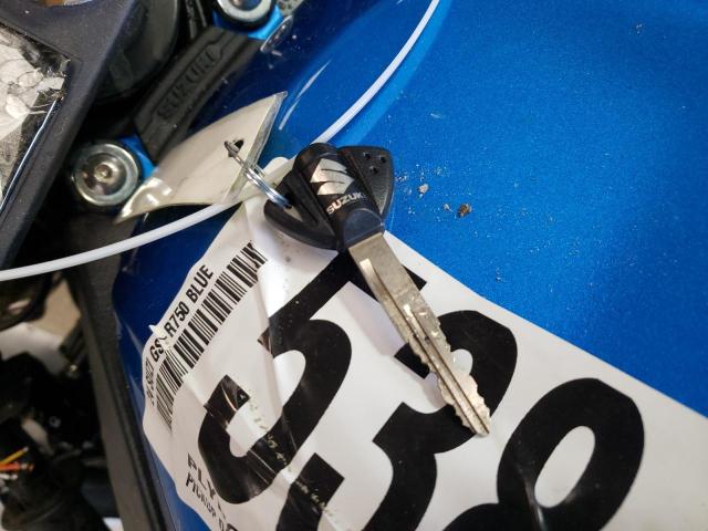 JS1GR7MA6R7101123 - 2024 SUZUKI GSX-R750 BLUE photo 8