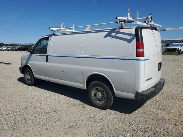 1GCZGGFG4K1339129 - 2019 CHEVROLET EXPRESS G3 WHITE photo 2