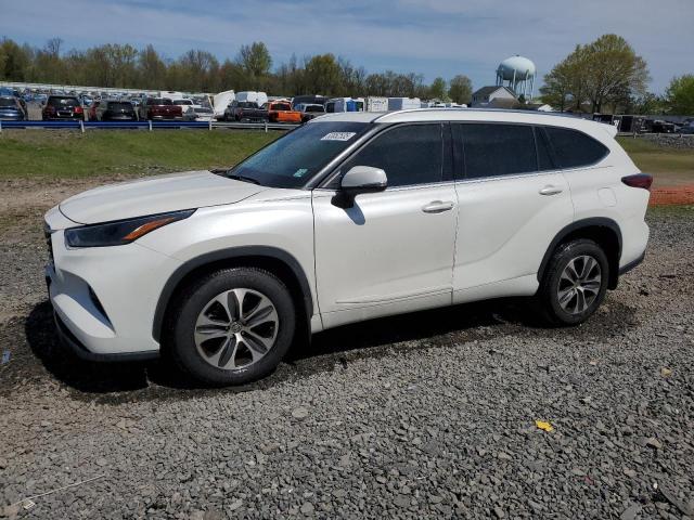5TDGZRBH4MS526713 - 2021 TOYOTA HIGHLANDER XLE WHITE photo 1