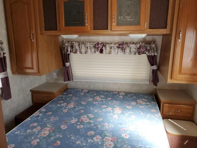 4YDT299294A216393 - 2004 KEYSTONE SPRINTER 白色 照片 5