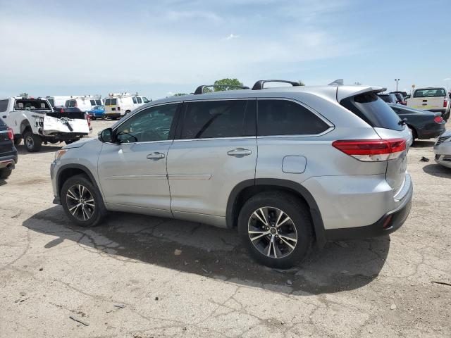 5TDBZRFH2HS435448 - 2017 TOYOTA HIGHLANDER LE SILVER photo 2