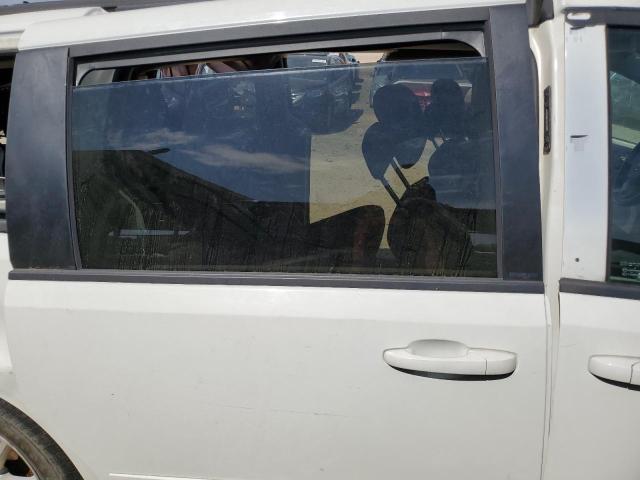 2C4RDGCG4DR700581 - 2013 DODGE GRAND CARAVAN SXT WHITE photo 10