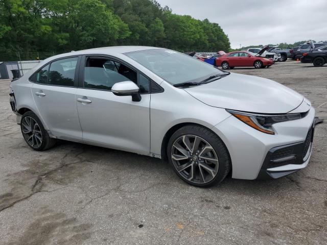 5YFS4MCEXMP085422 - 2021 TOYOTA COROLLA SE SILVER photo 4