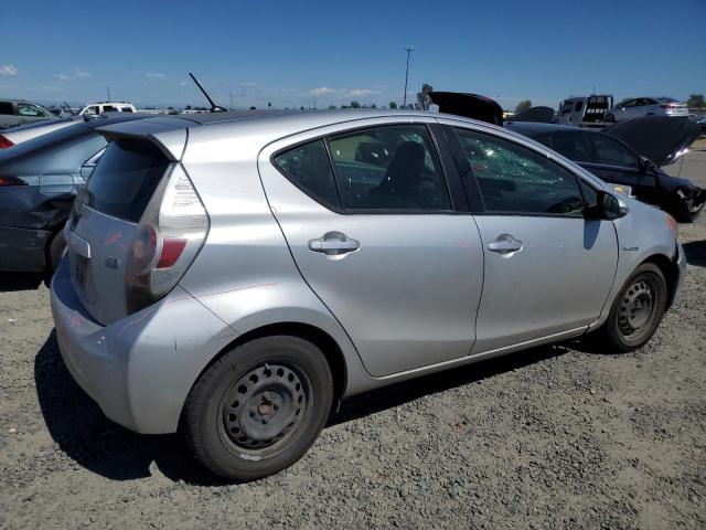 JTDKDTB38E1561912 - 2014 TOYOTA PRIUS C SILVER photo 3