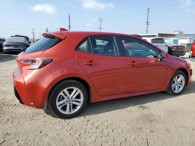 JTND4RBE8L3089480 - 2020 TOYOTA COROLLA SE ORANGE photo 3