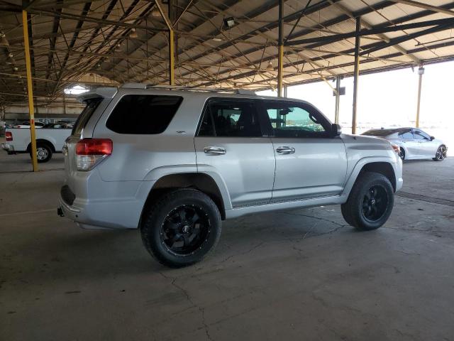 JTEBU5JR5B5044973 - 2011 TOYOTA 4RUNNER SR5 SILVER photo 3