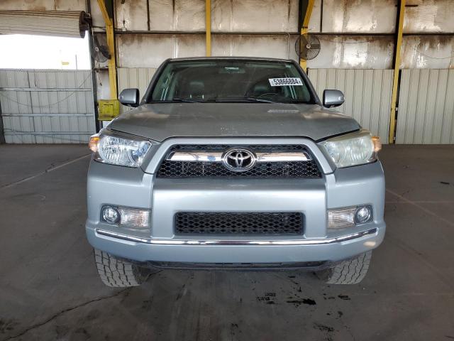 JTEBU5JR5B5044973 - 2011 TOYOTA 4RUNNER SR5 SILVER photo 5