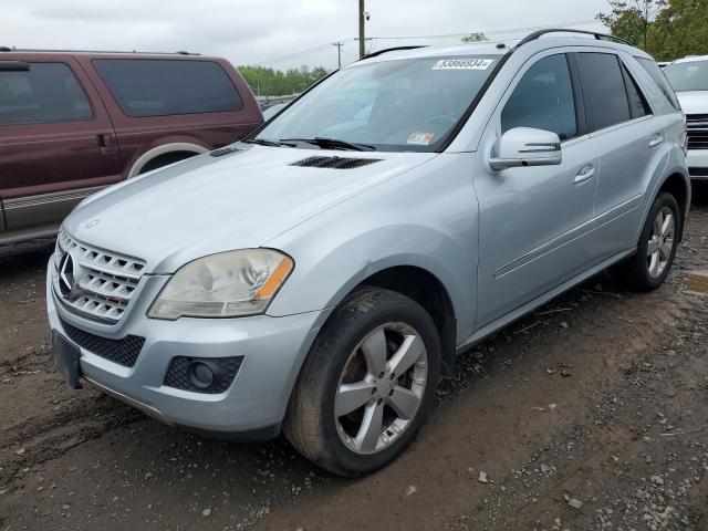 4JGBB8GB2BA689850 - 2011 MERCEDES-BENZ ML 350 4MATIC GRAY photo 1