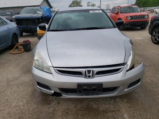 1HGCM55107A041962 - 2007 HONDA ACCORD VALUE SILVER photo 5