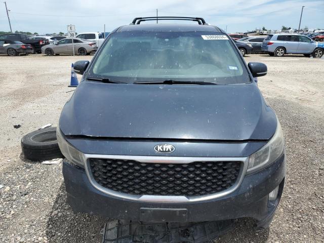 KNDMC5C19F6045437 - 2015 KIA SEDONA EX BLUE photo 5