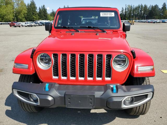 1C4JJXP61NW108278 - 2022 JEEP WRANGLER U SAHARA 4XE RED photo 5