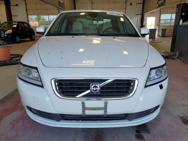 YV1672MS9B2543880 - 2011 VOLVO S40 T5 WHITE photo 5