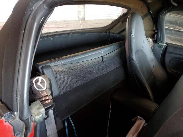 JM1NB353130307668 - 2003 MAZDA MX-5 MIATA BASE RED photo 10