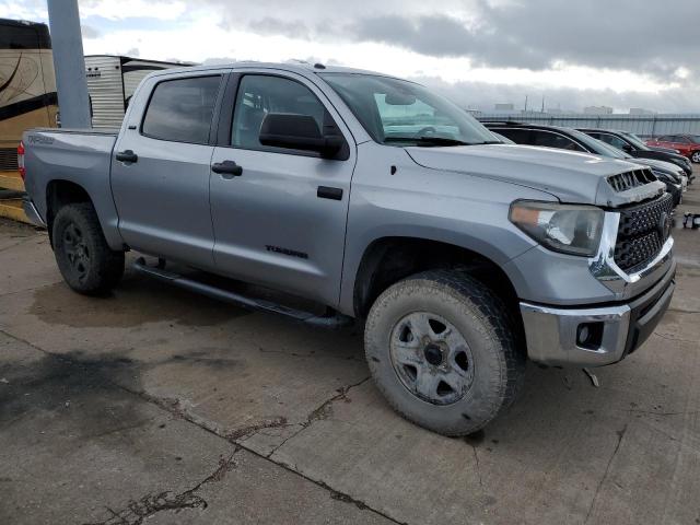 5TFDW5F1XKX784162 - 2019 TOYOTA TUNDRA CREWMAX SR5 SILVER photo 4