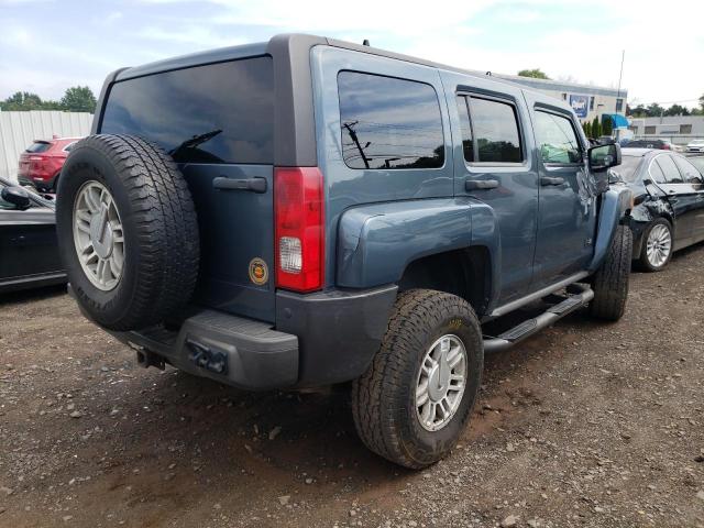 5GTDN136768211675 - 2006 HUMMER H3 BLUE photo 4