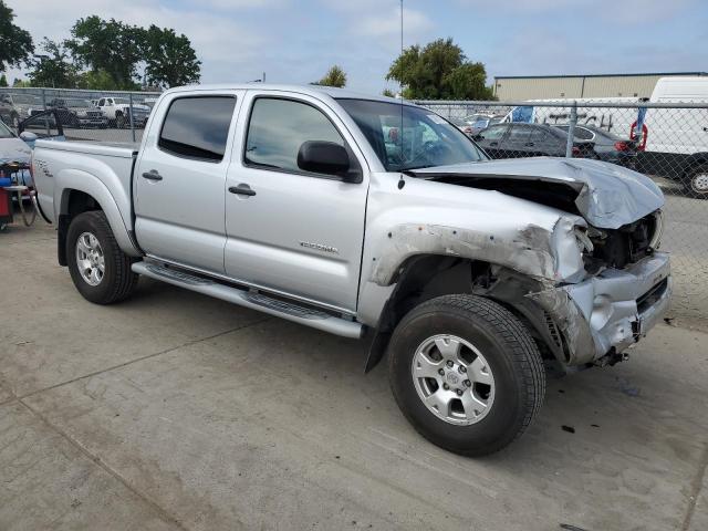 5TEJU62N56Z288627 - 2006 TOYOTA TACOMA DOUBLE CAB PRERUNNER SILVER photo 4