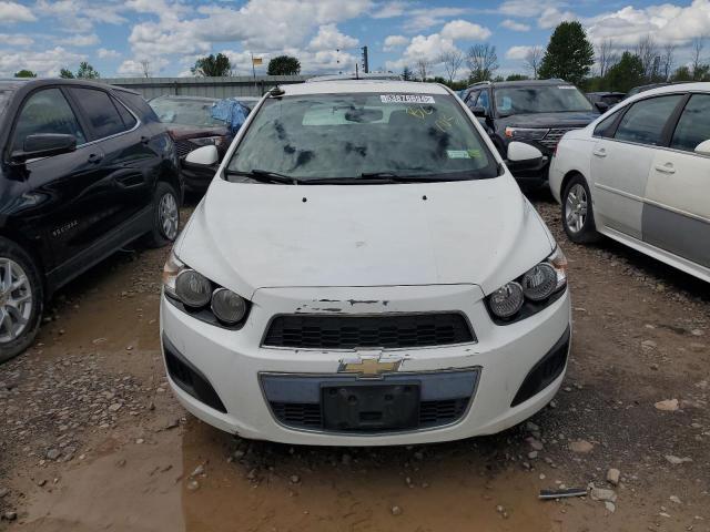 1G1JA6SGXF4104004 - 2015 CHEVROLET SONIC LS 白色 照片 5