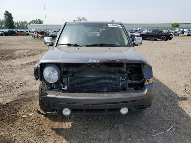 1C4NJRFB4HD153811 - 2017 JEEP PATRIOT LATITUDE GRAY photo 5