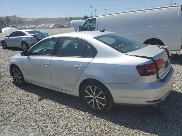 3VWD67AJ2GM240400 - 2016 VOLKSWAGEN JETTA SE SILVER photo 2