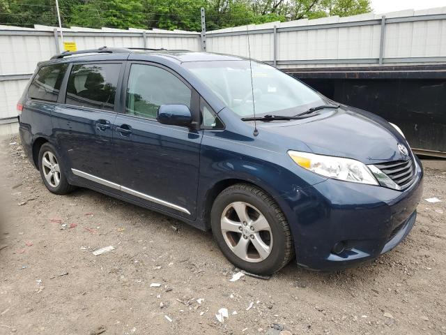 5TDKK3DC7CS247400 - 2012 TOYOTA SIENNA LE BLUE photo 4