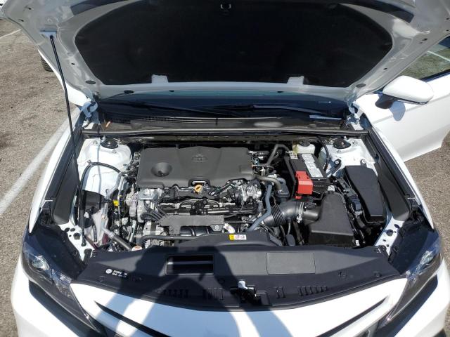 4T1G11AK8RU909378 - 2024 TOYOTA CAMRY SE NIGHT SHADE WHITE photo 11