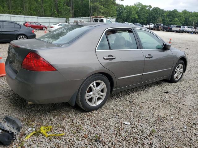 1HGCM567X7A195453 - 2007 HONDA ACCORD EX GRAY photo 3