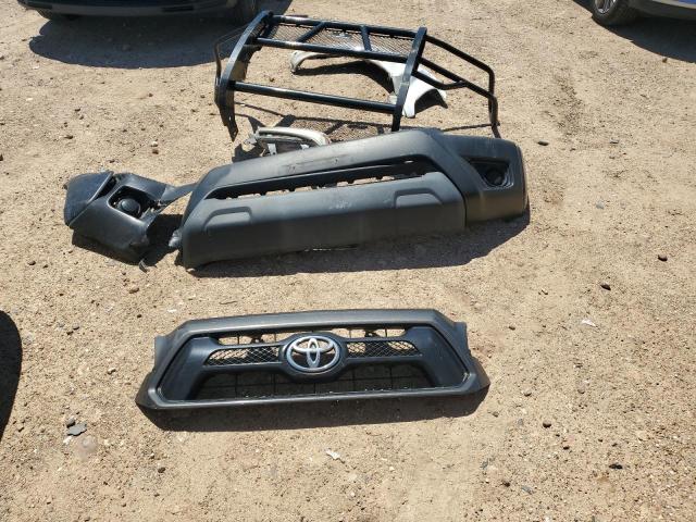 5TFTX4GN6FX041606 - 2015 TOYOTA TACOMA PRERUNNER ACCESS CAB WHITE photo 12