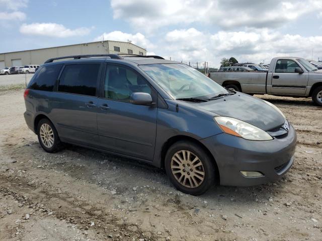 5TDZK22C19S229589 - 2009 TOYOTA SIENNA XLE GRAY photo 4