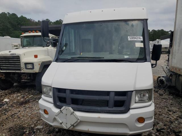 JALB4T179C7W00679 - 2012 ISUZU NPR WHITE photo 5