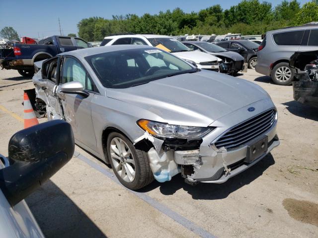 3FA6P0LUXKR151828 - 2019 FORD FUSION SE SILVER photo 4