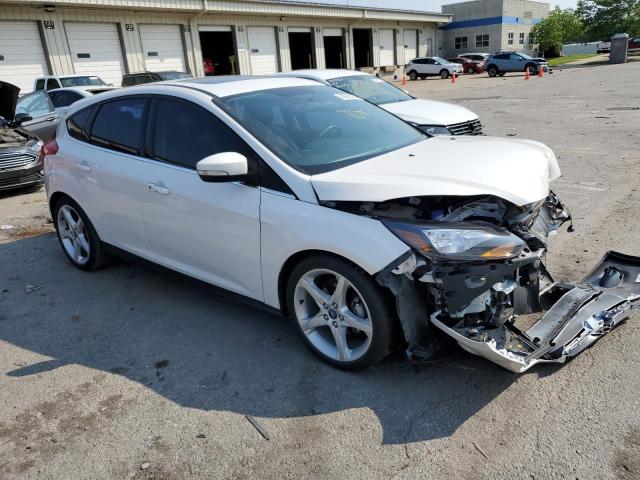 1FADP3N24DL371200 - 2013 FORD FOCUS TITANIUM WHITE photo 4