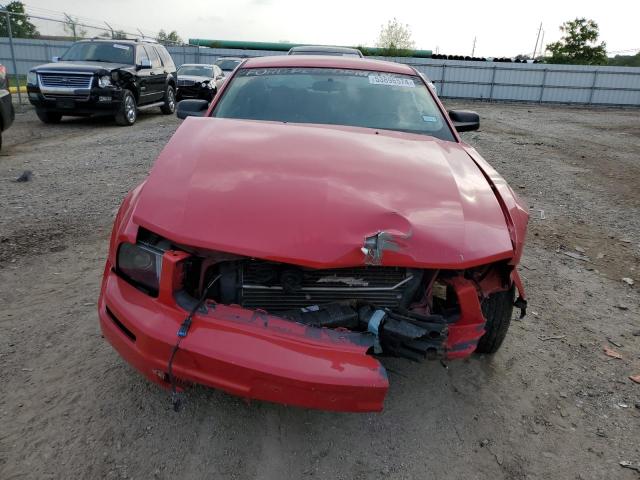 1ZVHT80N885126316 - 2008 FORD MUSTANG RED photo 5