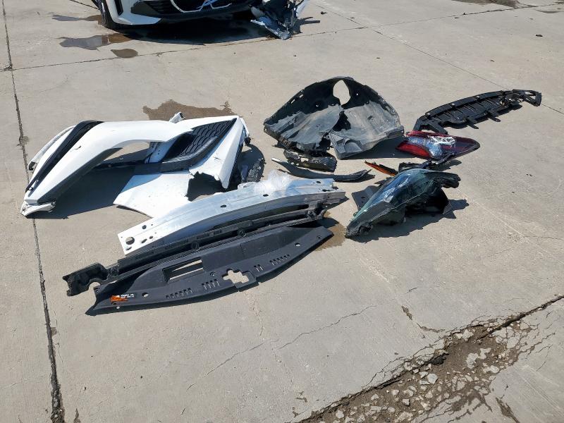 4T1G11AK8PU820679 - 2023 TOYOTA CAMRY SE NIGHT SHADE WHITE photo 12