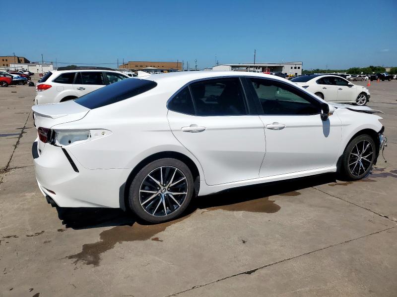 4T1G11AK8PU820679 - 2023 TOYOTA CAMRY SE NIGHT SHADE WHITE photo 3